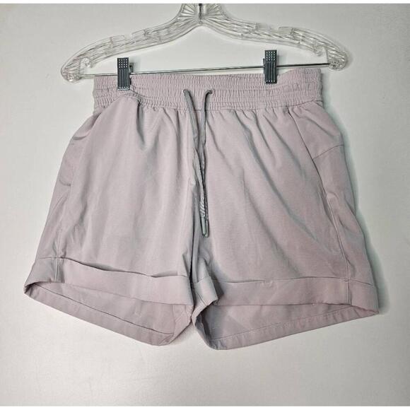 Lululemon Spring Break Away Short *4-way Stretch 3"
Light Chrome color Size 4 - Picture 2 of 15